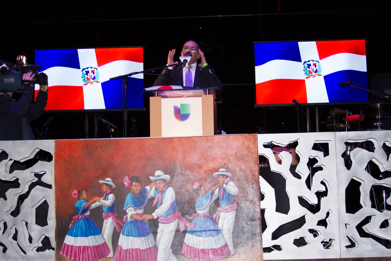 La Familia de Univision, líderes de la comunidad y la agrupación de salsa Chiquito Team Band le pusieron mucho sabor a la celebración en el Alto Manhattan, mira aquí lo que pasó.