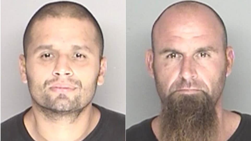 En septiembre de 2015, la Policía detuvo a estos residentes de Riverside, un lugar conocido por la gran cantidad de casas de seguridad de los carteles mexicanos. Los acusaban de participar en el contrabando de marihuana usando una panga de 30 pies de largo.