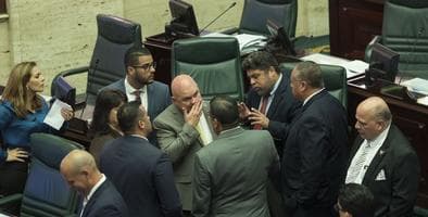 Cámara de Representantes aprueba medida que prohíbe el cobro del 'covid fee' en la Isla