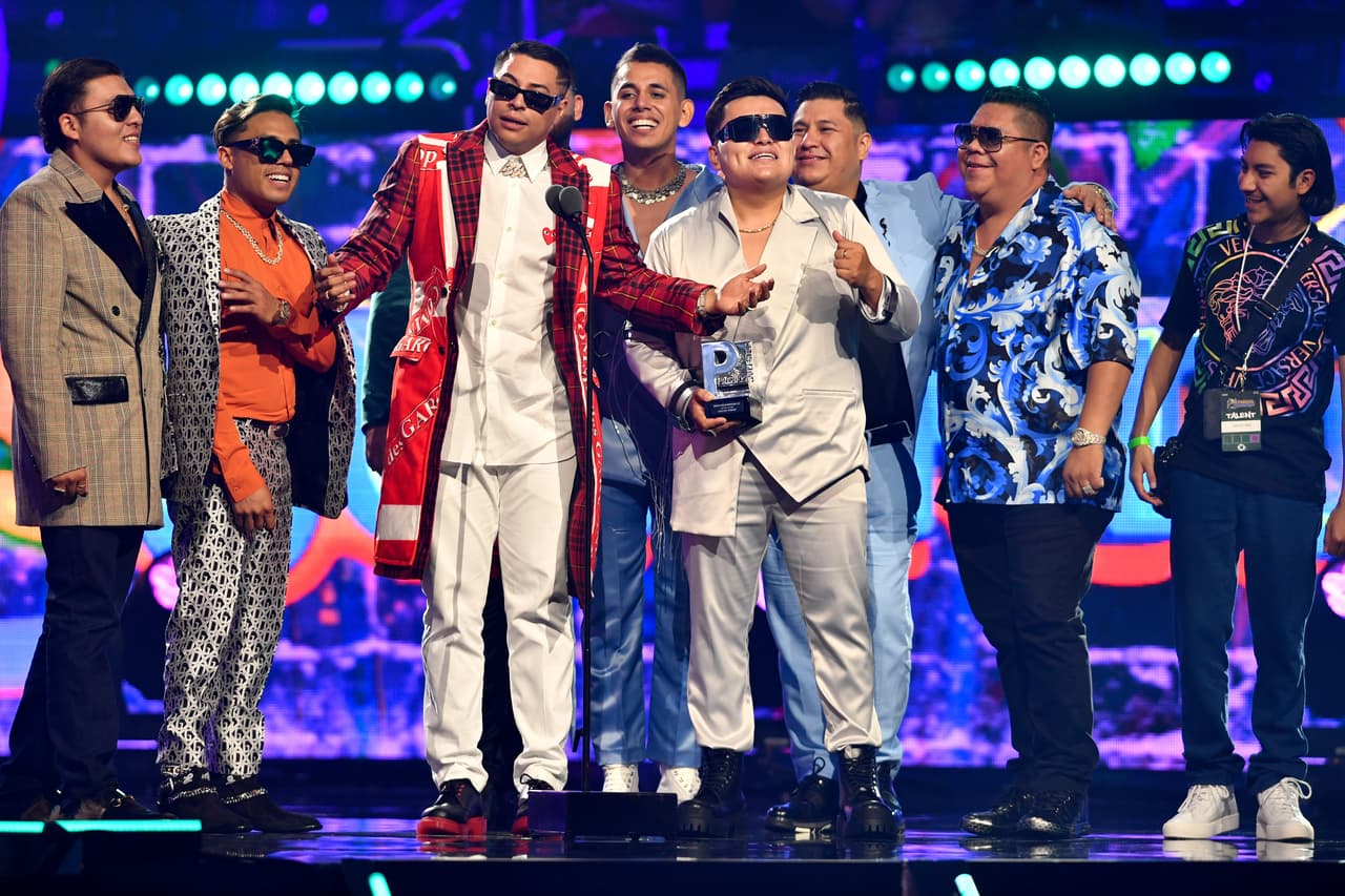 <b>Grupo Firme </b>
<br>
<b>Premios: 4</b>