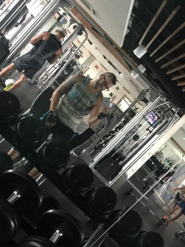 Y no se diga del ejercicio, le fascina estar en el gimnasio y eso lo agradecemos.