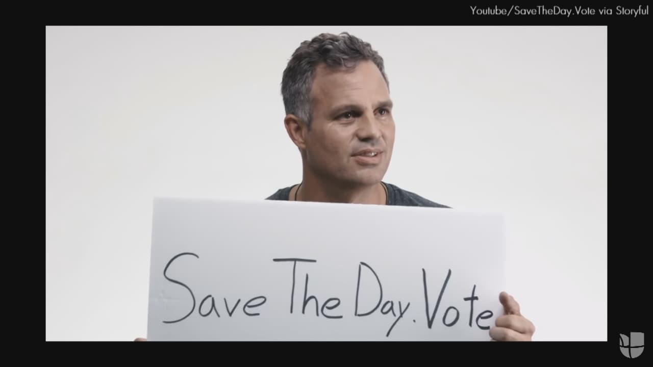 Mark Ruffalo hará una escena desnudo en su próxima peli si tú votas estas elecciones (así prometen actores en esta propaganda)