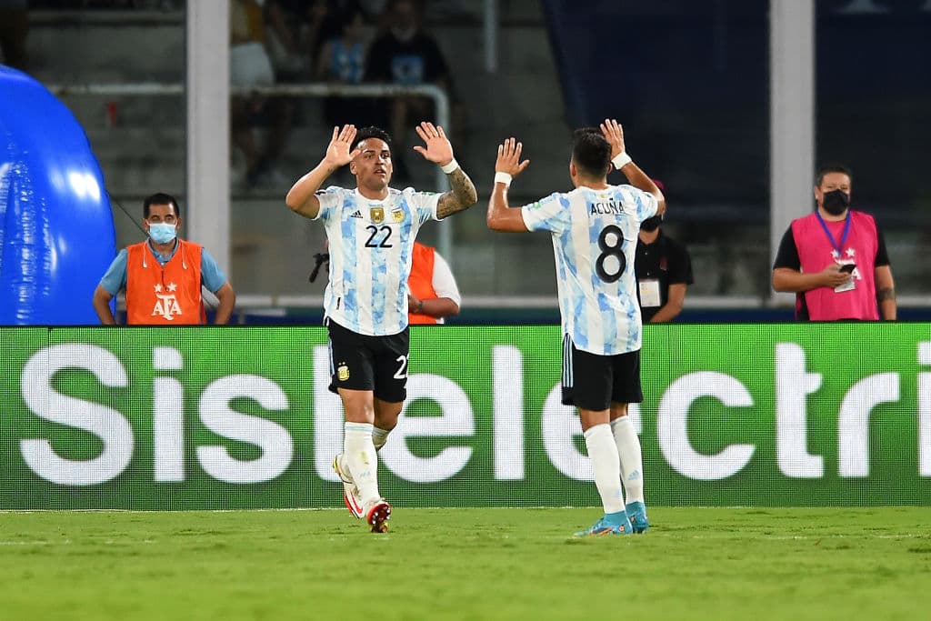 El solitario gol de Lautaro Martínez le da la victoria a Albiceleste 1-0 sobre Colombia.