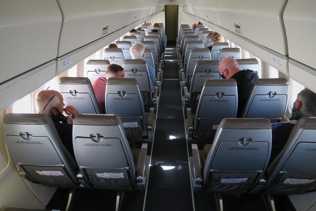 <h2 class="cms-H2-H2">6. Boletos de avión</h2>
<br>
<br>💸 
<b>Aumento de precio entre marzo de 2022 y marzo de 2023: </b>+17.7%
<br>