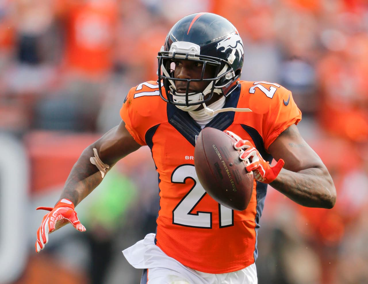 Aqib Talib es nuevo jugador de Los Angeles Rams