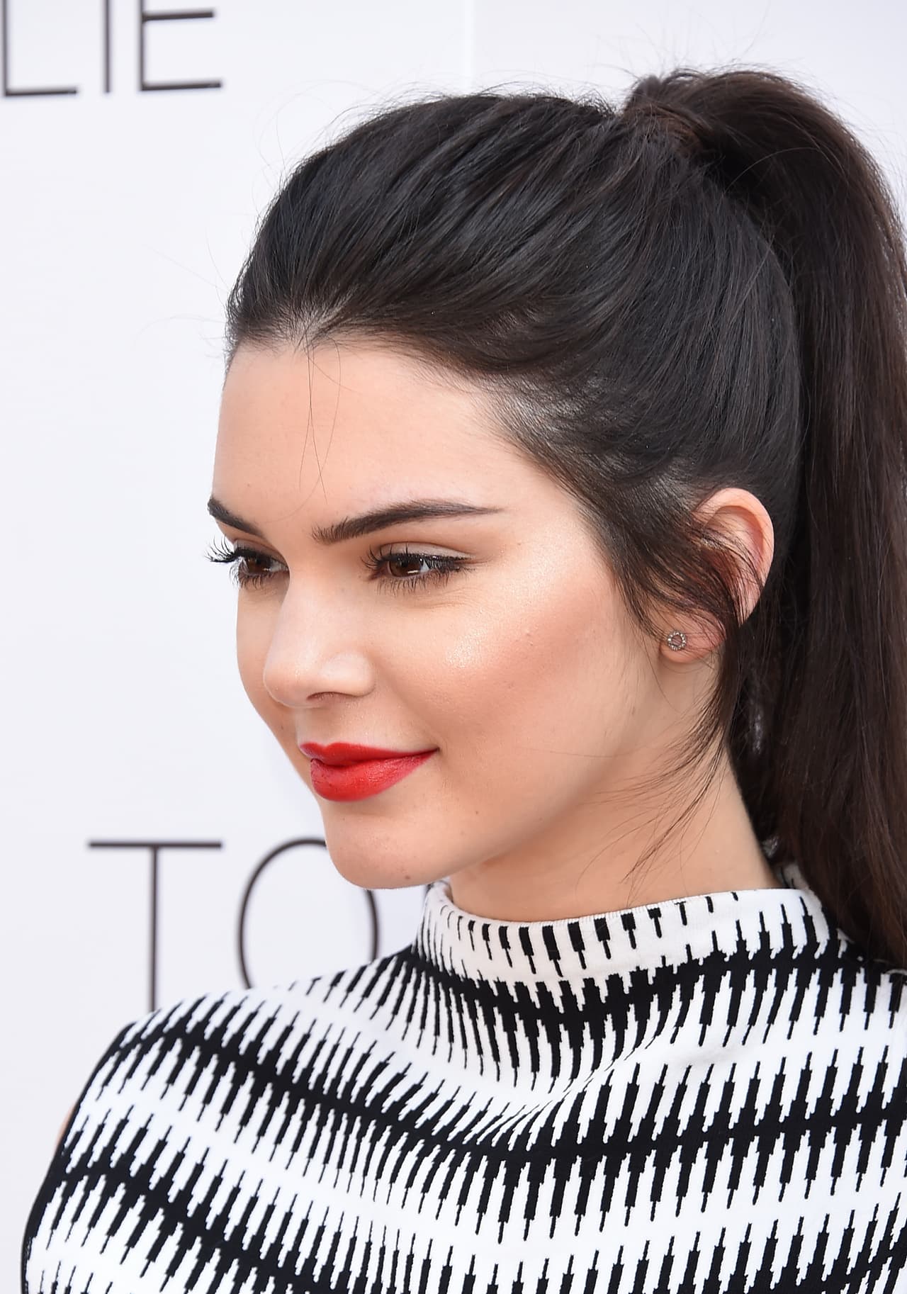 Las 'ponytails' son las preferidas de la 'celebrity', tanto en sus formas casuales como en las súper formales donde cuida que cada pelito este en su lugar.