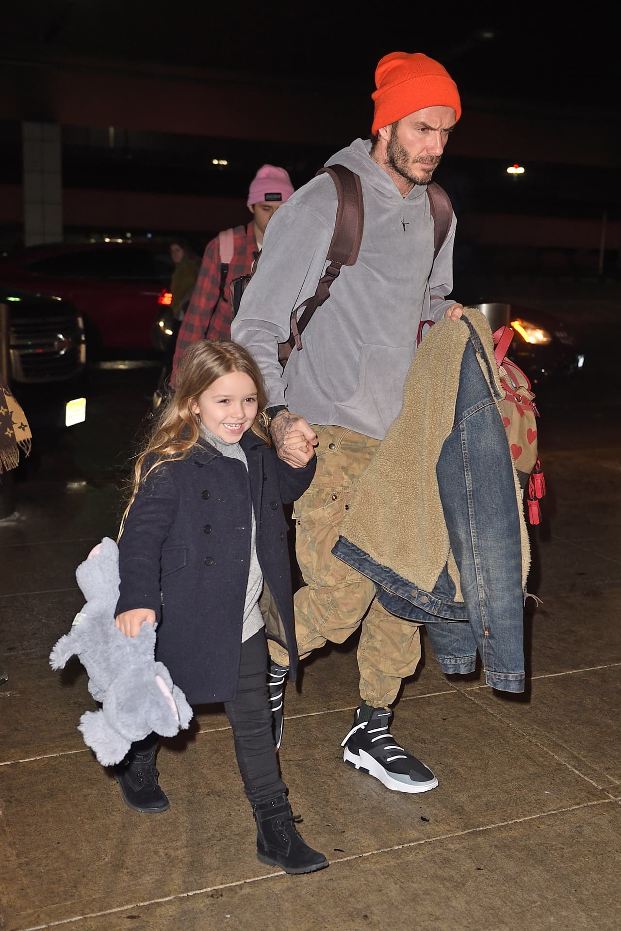 La hija menor de David y Victoria Beckham es una de las consentidas de los fotógrafos.