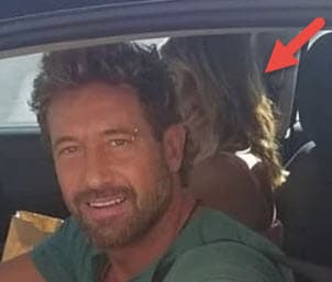 En una toma se puede ver cómo Gabriel abraza a Irina, además, cuando le preguntaron cómo le iba con su novia (Irina Baeva), el actor aseguró que muy bien. El protagonista de 'Yo no creo en los hombres' también dijo sonriente que su novia le había comprado un regalo.