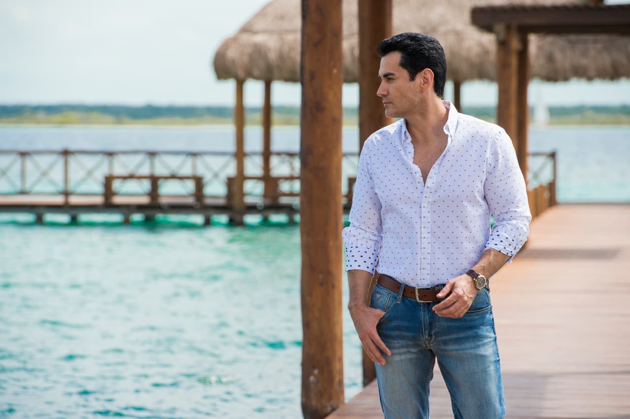 'Ramiro' se enamoró perdidamente de 'Ana Laura' (Angelique Boyer), pero encontró muchos obstáculos.