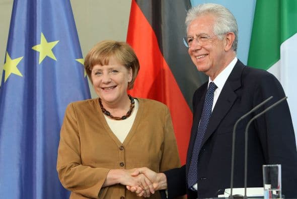 Durante su reunión con el primer ministro de italiano, Mario Monti, la canciller alemana, Ángela Merkel, elogió los esfuerzos de consolidación presupuestaria del gobierno italiano y rechazó la posible concesión de una licencia bancaria al Mecanismo Europeo de Estabilización Financiera, apuntó EFE.
