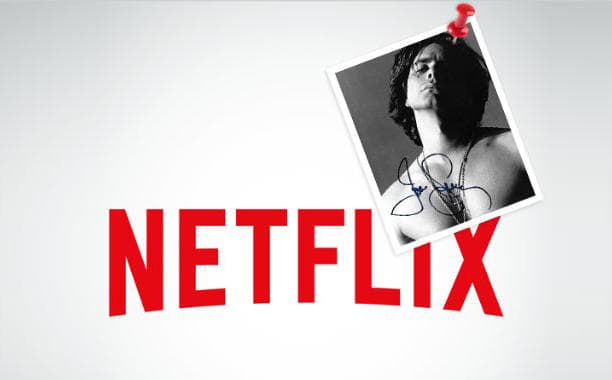 Netflix bromeó con que tendría un documental sobre John Stamos y puso al actor en varias de sus categorías, como "Cintas donde debería haber salido John Stamos".