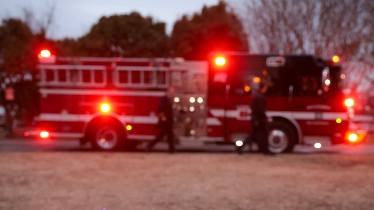 Bombero recién graduada muere durante fiesta al caer de la azotea en DC