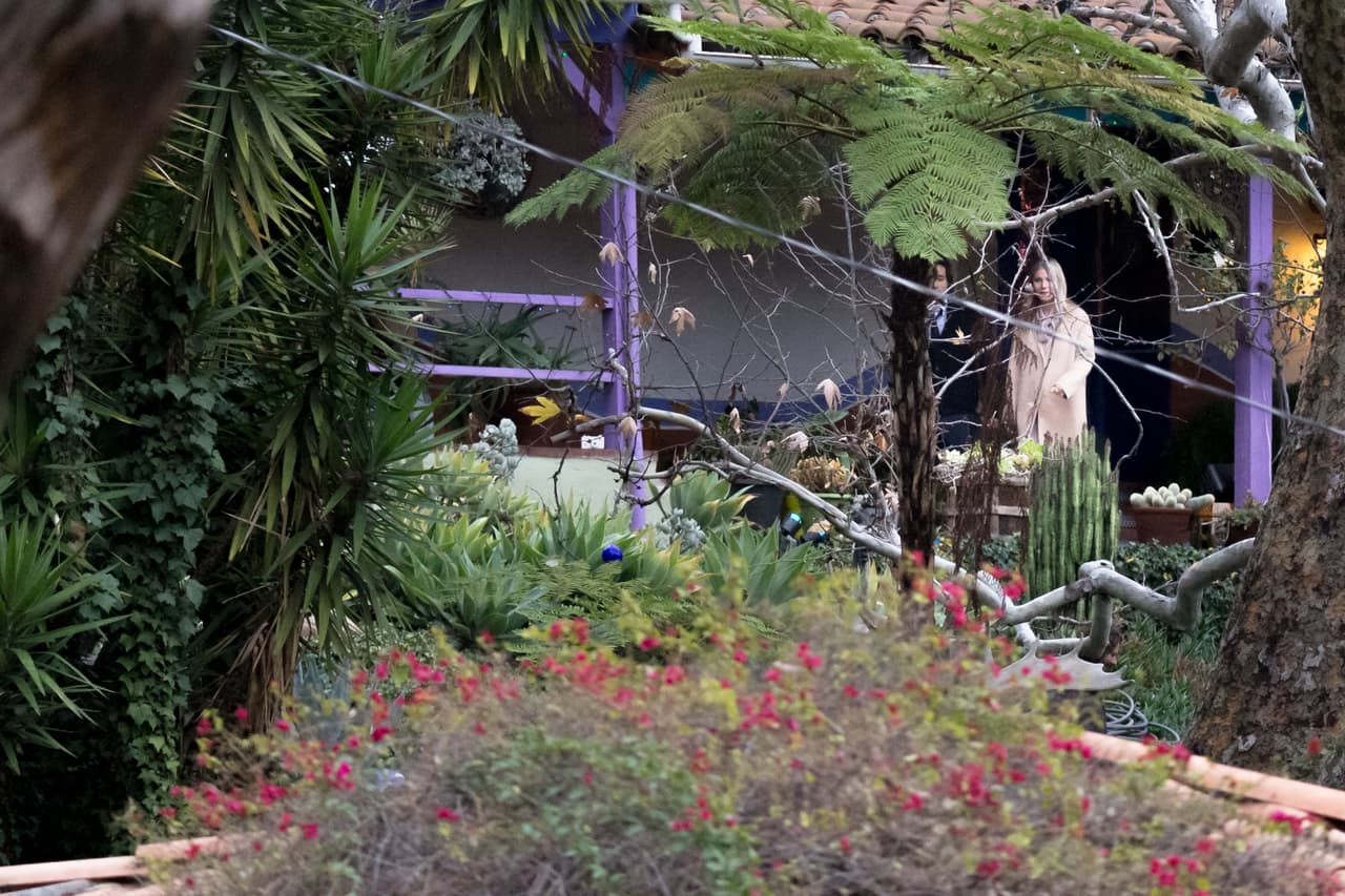 Gwyneth Paltrow fue de las primeras en asomarse en la residencia de Carrie Fisher, que colindaba con la de su también fallecida madre, Debbie Reynolds.