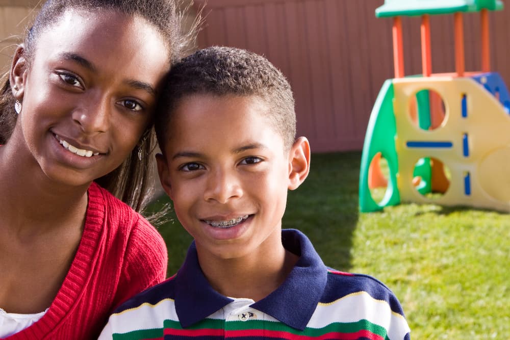 <b>CÁNCER</b>
<br>Un Cáncer ama a toda su familia en general, y sus hermanos no son la excepción. Aunque tengan diferencias, saben lo importante que son para ellos y siempre estarán a su lado, para lo que sea.