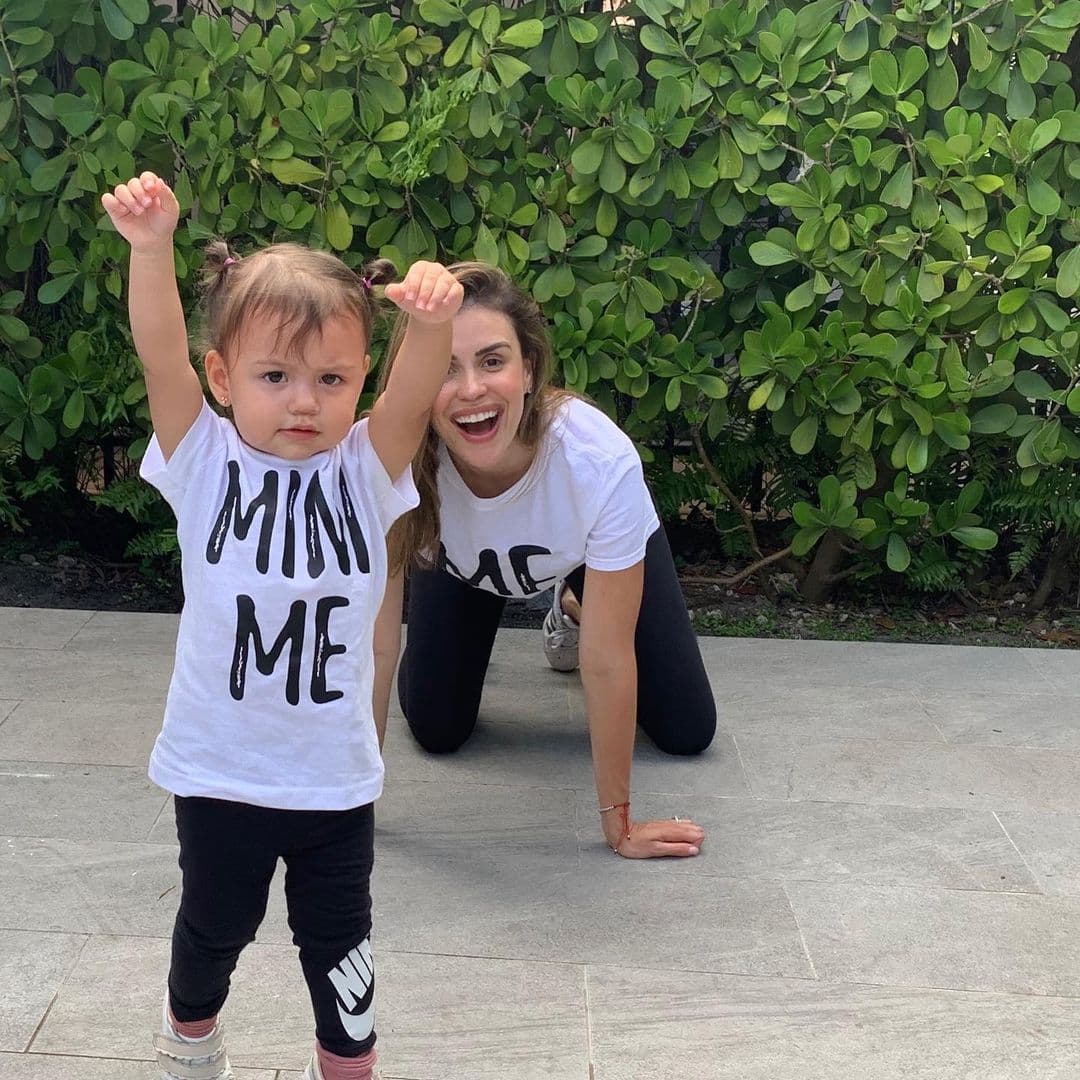 La hija (y vivo retrato) de nuestra querida Carolina Sarassa da una vuelta más al Sol llena de alegría y sonrisas.