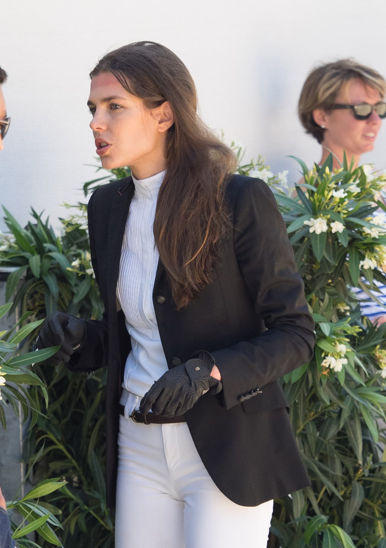 Lo primero que hizo fue quitarse el casco.