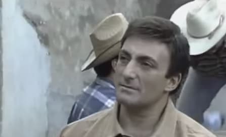 Tony se preparó para ser actor con estupendos maestros como Carlos Ancira, Beatriz Sheridan, Julio Castilo y Alfredo Saldaña.