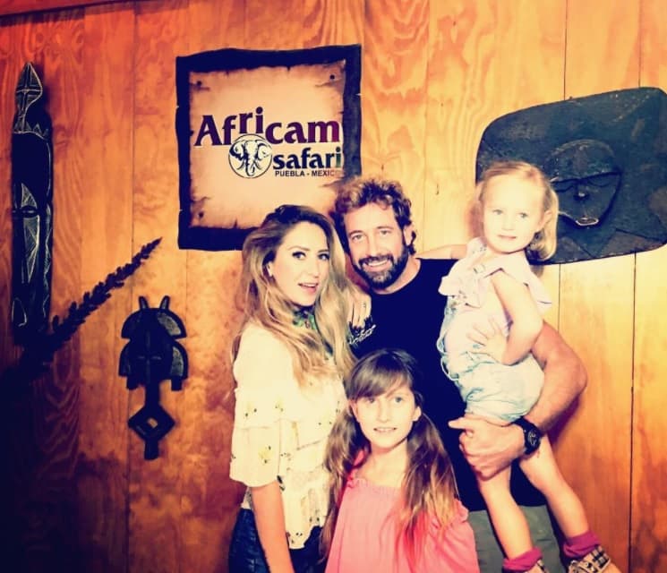 Gabriel Soto y sus princesas Alexa Miranda y Elisa Marie siempre lo consienten apoyadas por Geraldine Bazán.