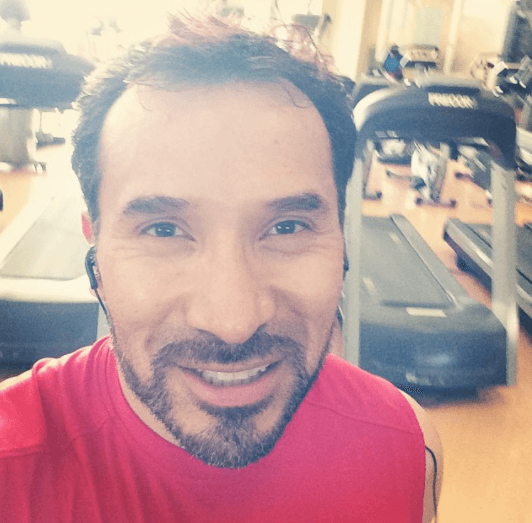 También descubrimos que es fan del gimnasio, ahora sabemos su secreto para estar siempre en forma. 
<br>