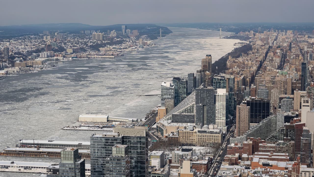 Dónde encontrar ayuda en Nueva York y Nueva Jersey por la tormenta invernal.