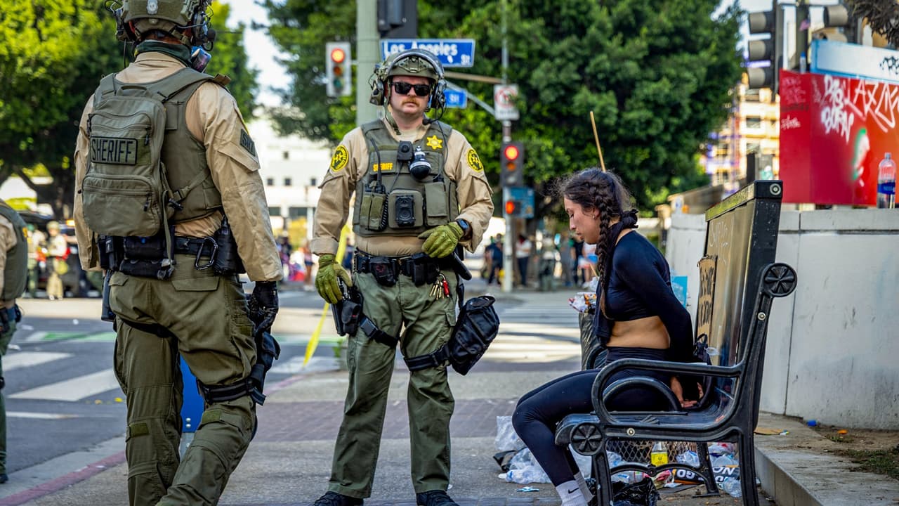 Ciudadanos estadounidenses siguen en riesgo de ser detenidos por error durante redadas de ICE