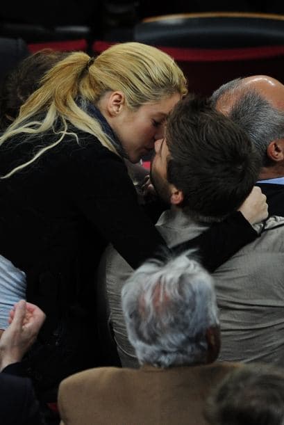 Los meses han pasado pero el amor entre Shakira y Gerard Piqué se ha mantenido e incluso ha crecido. Aquí los videos más chismosos.