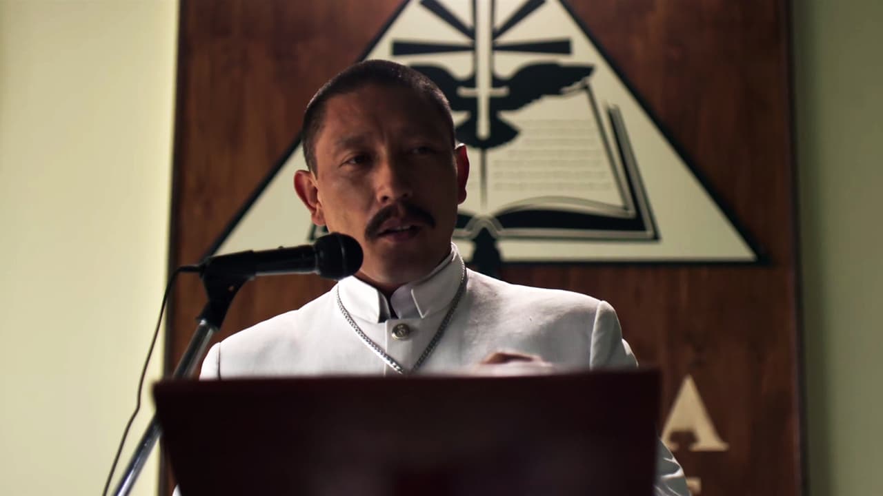 Mientras 
<b>Nazario</b> oficiaba una misa ante sus seguidores, varias detonaciones alteraron la reunión.