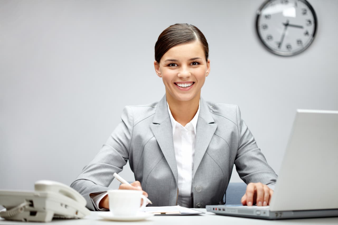 Esta actitud fortalecerá el amor, contribuirá a que tu vida sentimental se desarrolle. Revisa tu escritorio o tu taller, tu mesa de trabajo y tus equipos. Descubrirás como al eliminar lo que no usas y poner más orden en tu vida aumenta tu eficiencia.
<br>
<br>Por Profesor Zellagro