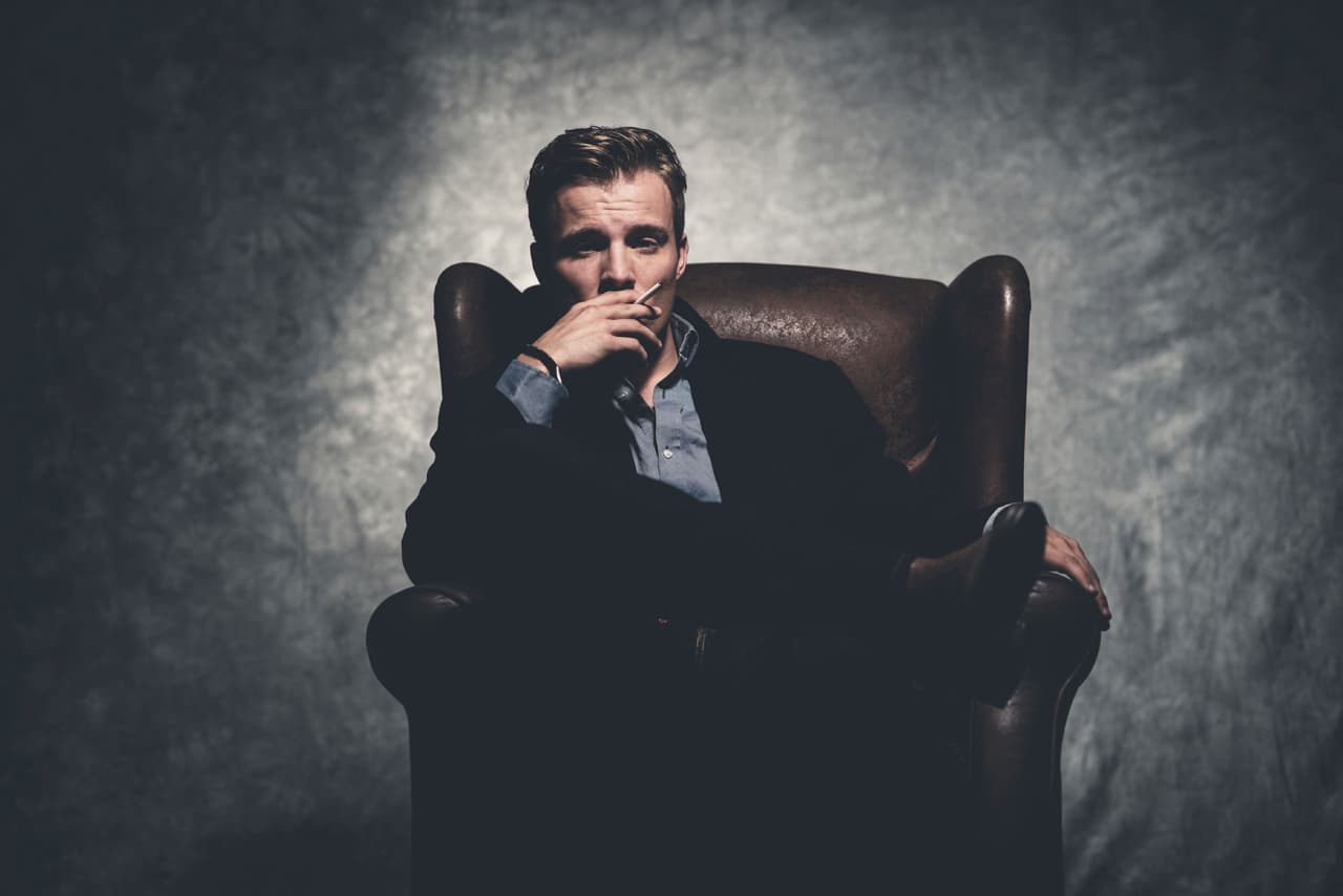 No guiarse por las apariencias que tienden a ser engañosas.