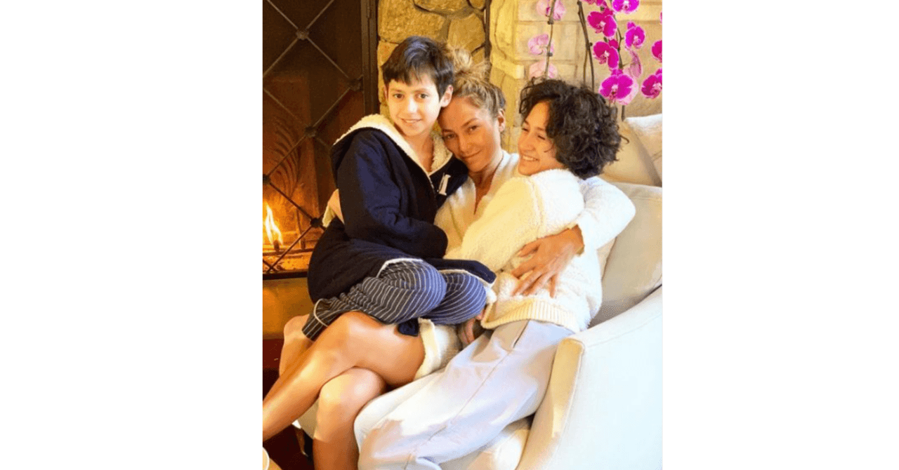 Jennifer Lopez con Max y Emme