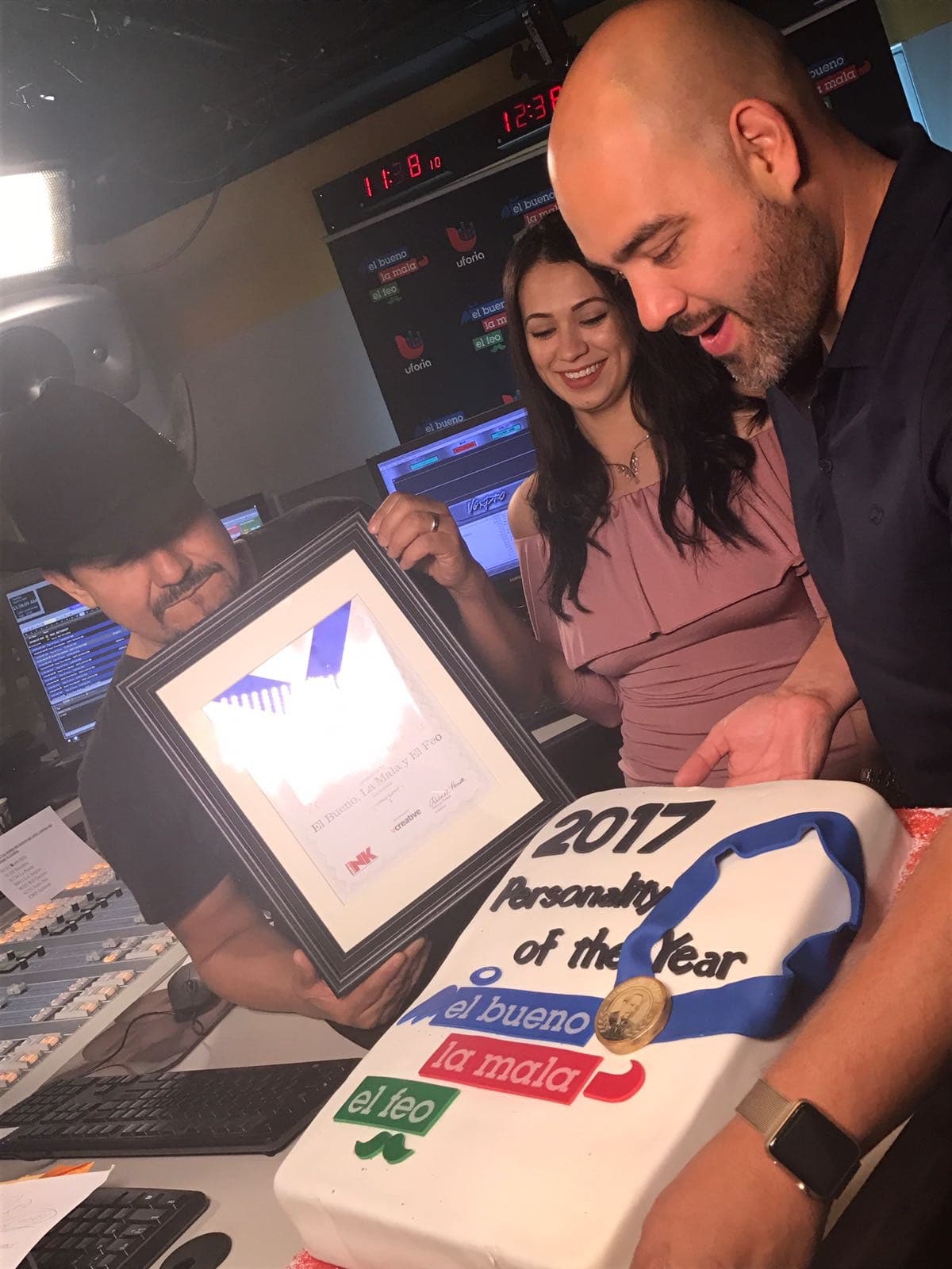 Al 
<a href="https://www.facebook.com/RaulElPelon/">Pelón</a> lo que más le gustó es que celebraran con pastel.