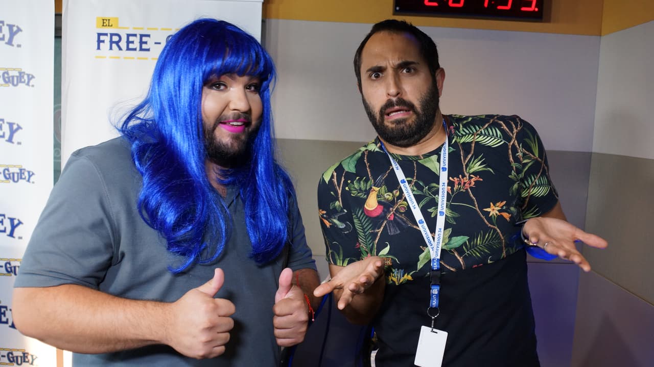 El Tambochi pago la apuesta contra El Compa Ivan cambiando de 'look' por un día.