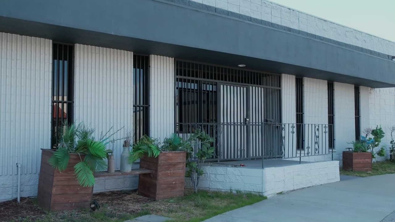 Familias pierden miles de dólares tras cierre de salón de fiestas en el sur de California