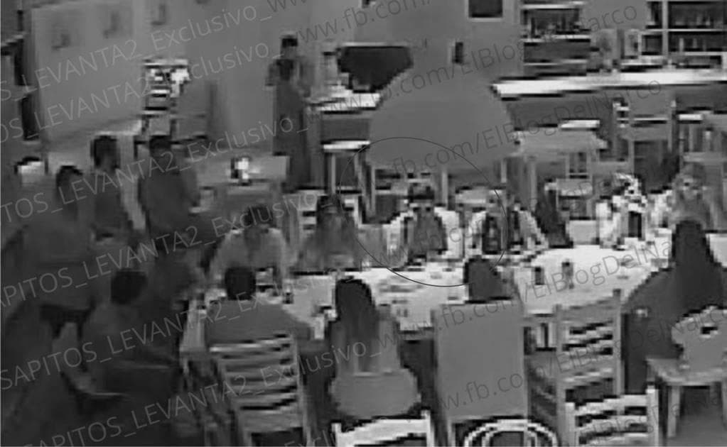 Las imágenes muestran el momento en el que asaltantes retienen al grupo de personas en el que está el hijo de 'El Chapo' en el restaurante 'La Leche' de Puerto Vallarta.