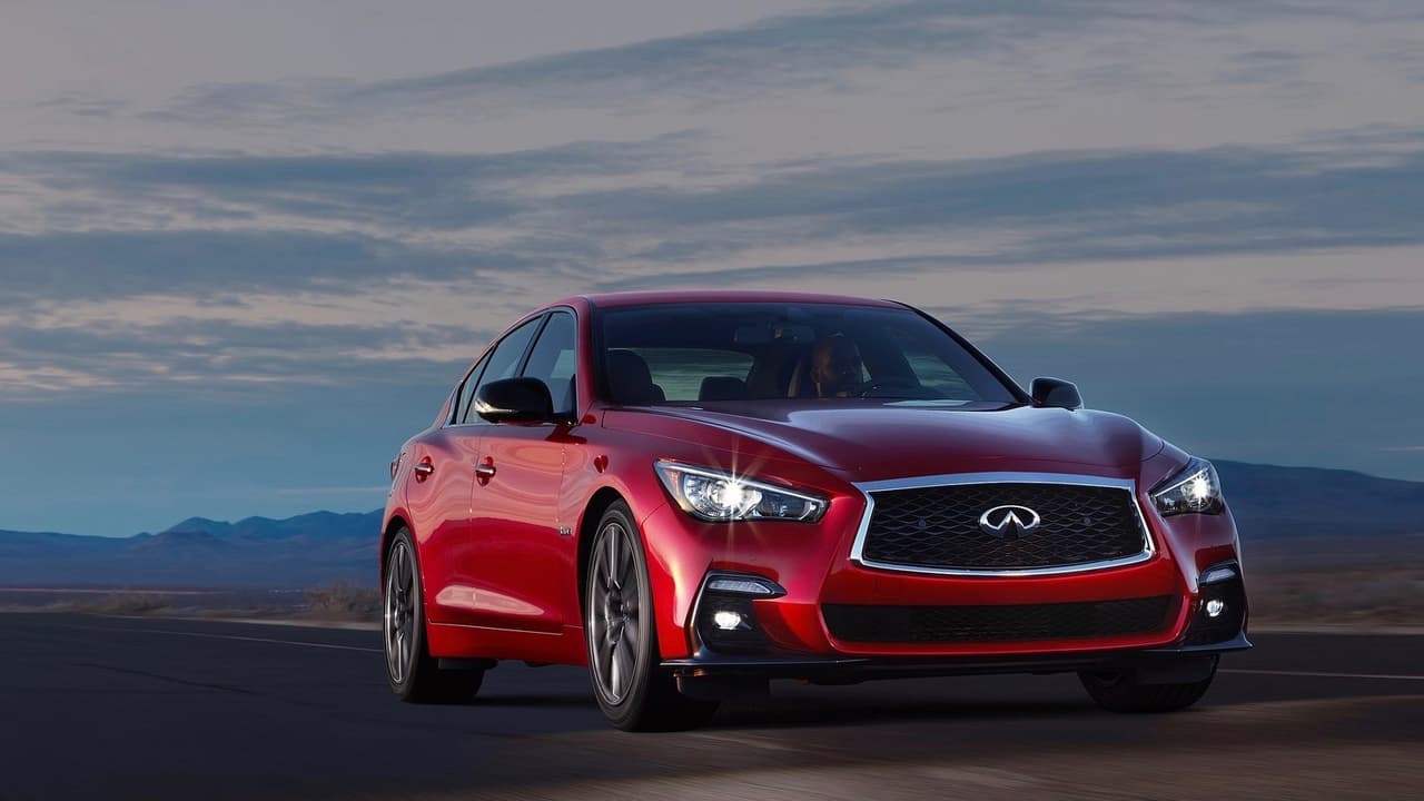 <h3 class="cms-H3-H3"><b>6. Infiniti Q50</b></h3>
<br>
<b>Precio inicial: $35,550</b>
<br>
<b>Diferencial porcentual de precio sobre modelo de un año de uso: 33.1%</b>
<br>
<b>Diferencial de precio en dólares sobre modelo de un año de uso: $4,938</b>
<br>Este sedán mediano de la marca de vehículos de lujo de Nissan puede ser 
<b>un carro muy potente con un manejo decente</b>, pero hace ya seis años que está siendo producido por lo que la mayoría de sus competidores con diseños más jóvenes, lo aventajan en muchos aspectos.