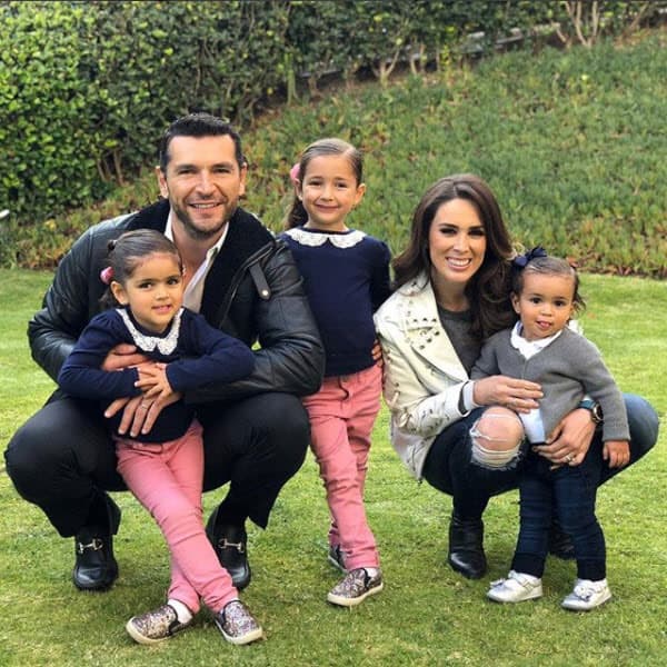 Han formado una hermosa familia y hasta el momento son padres de tres niñas.