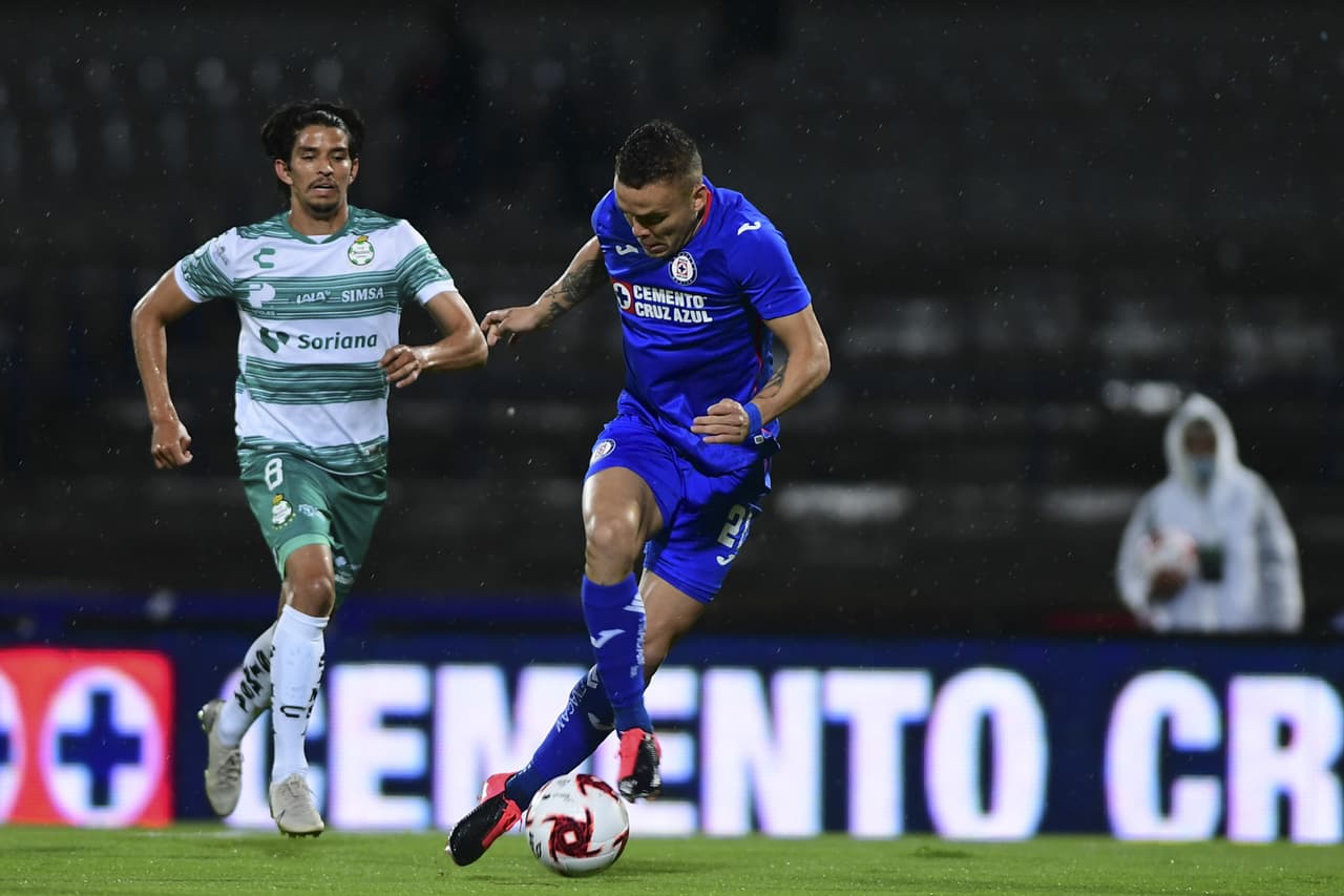 ‘Cabecita’, el ídolo cementero, salió expulsado por acumular dos tarjetas amarillas; se perderá el juego contra Puebla.