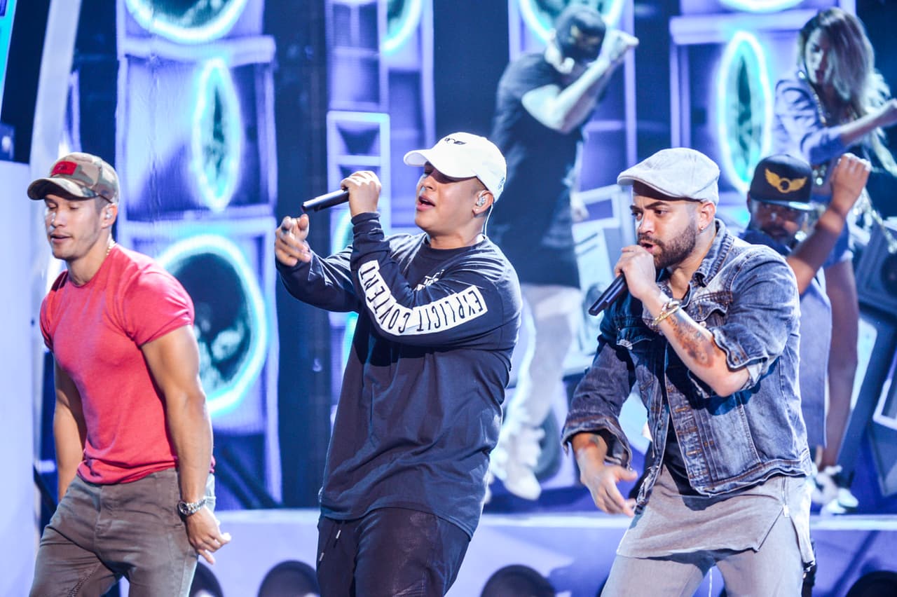 ¡Los motores se activaron! Y los ensayos se pusieron a todo calor con la participación de Chino y Nacho que ensayaron junto a Daddy Yankee.