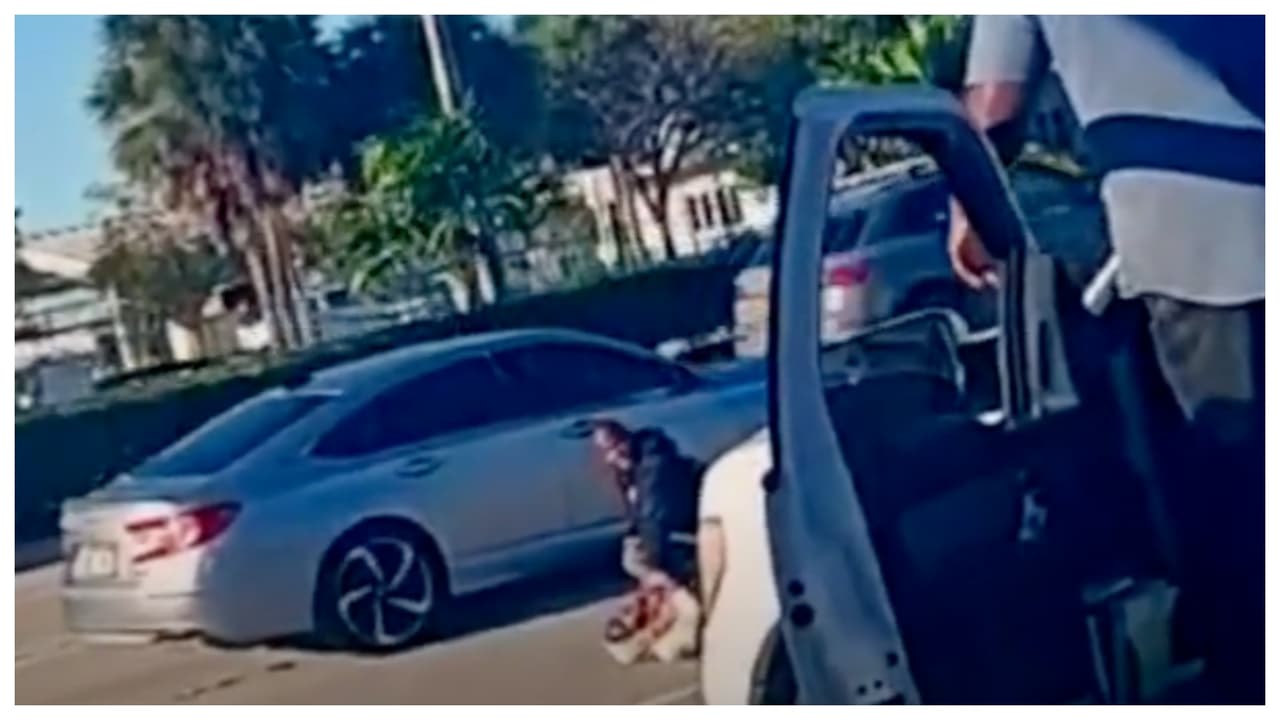 Apuñalamiento en un centro comercial de Pembroke Pines tras robo
 