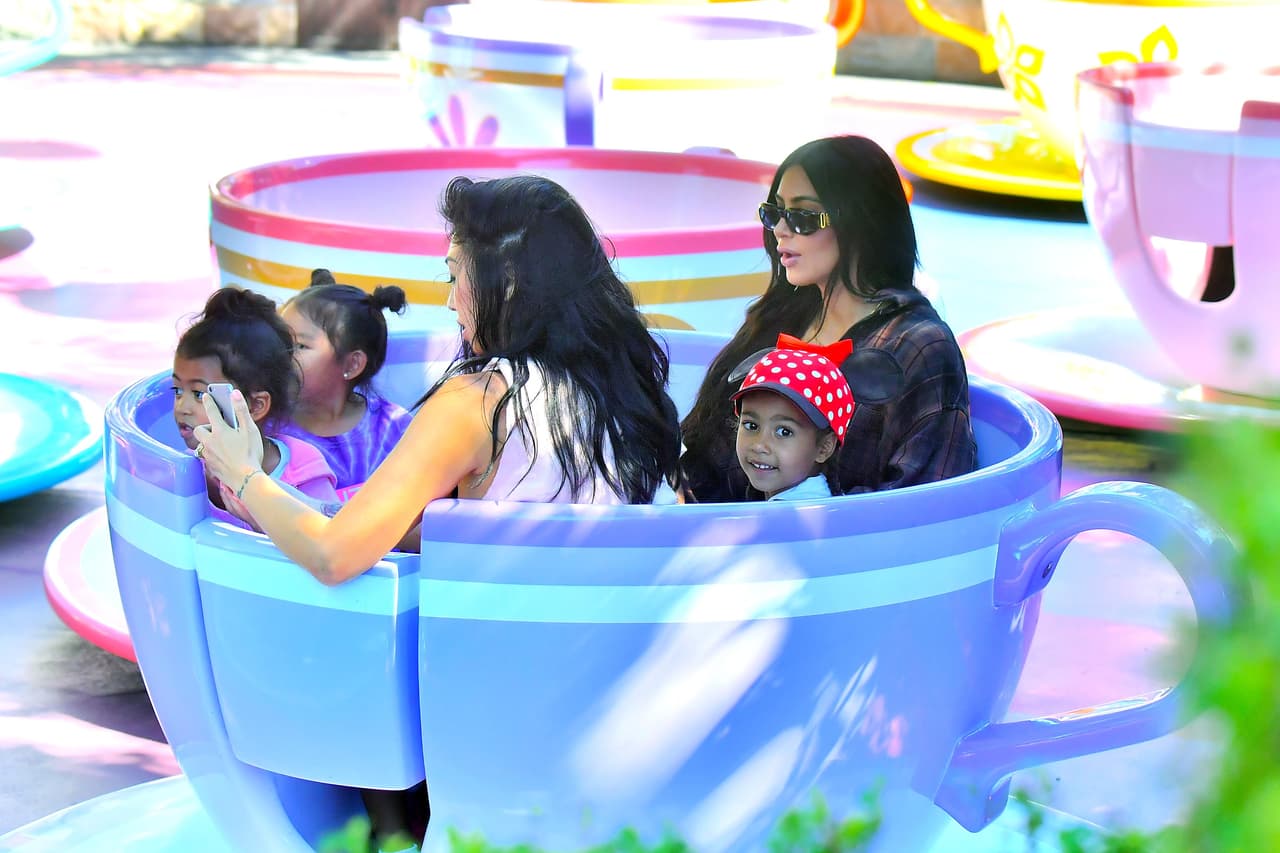 "Después de todo lo que pasé, la cirugía que no tuvo éxito y no hizo nada", dijo 
<b>Kim</b> en una conversación con sus hermanas.