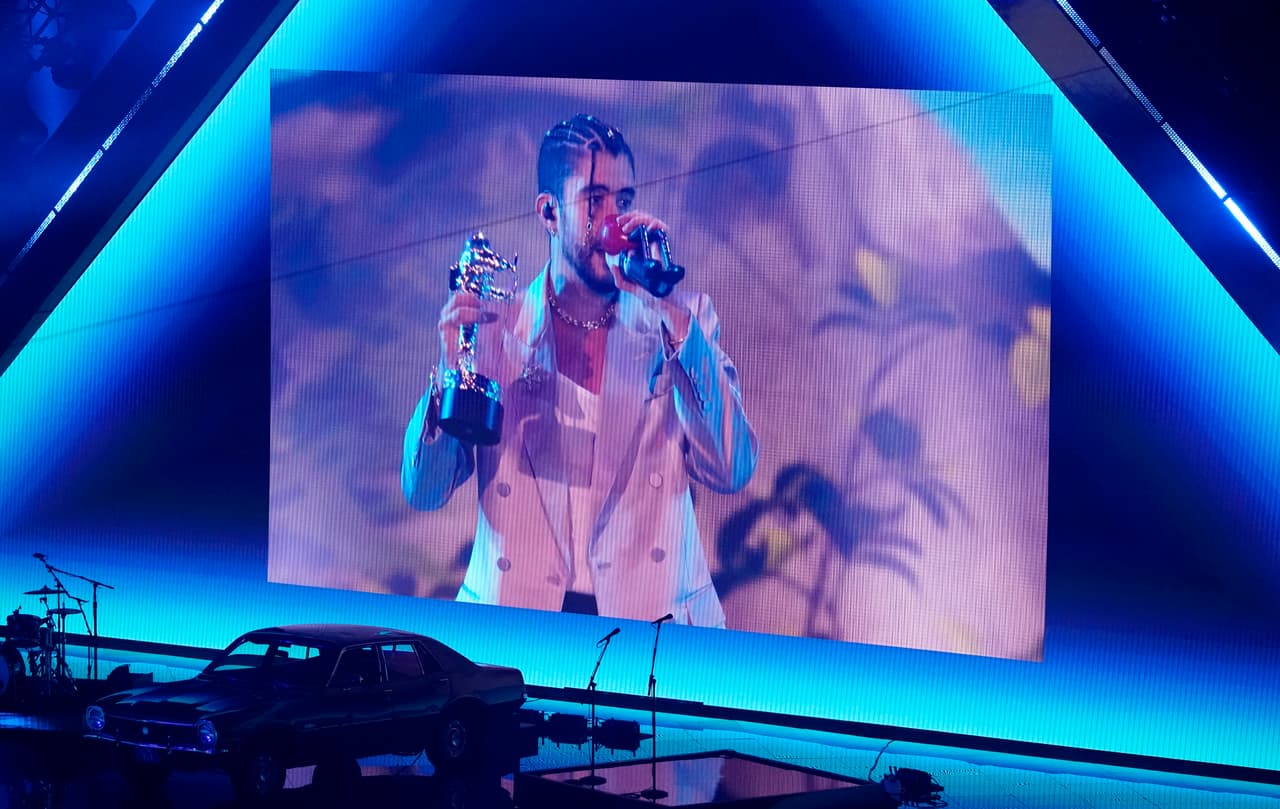 La noche en la que aceptó el premio al 'artista del año' en los 'MTV Video Music Awards'.