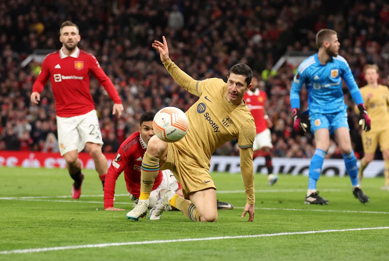 Penal de Lewandowski ante el United le costará un millón más al Barcelona