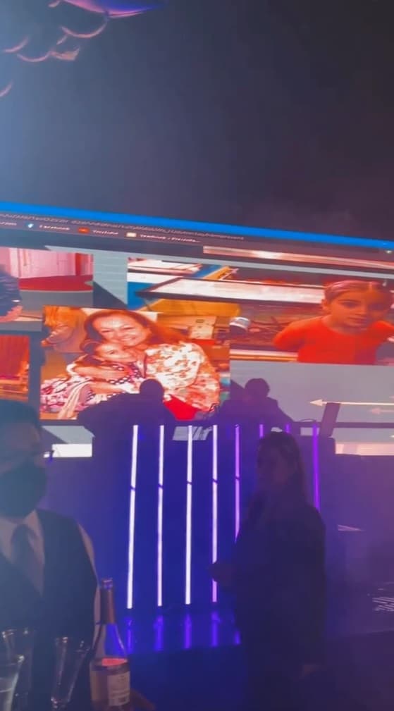 Durante la fiesta también se proyectó un video con varias fotografías en las que aparece la joven al lado de sus seres queridos.
<br>