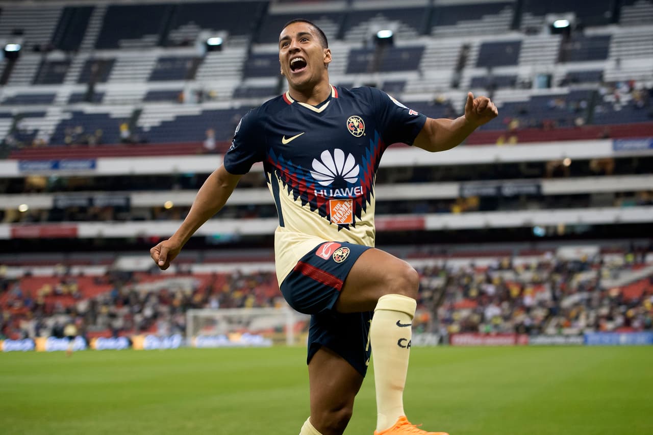 El delantero recibió en la banda izquierda, recortó y de pierna derecha sacó un buen remate al palo más lejano de Sebastián Sosa.