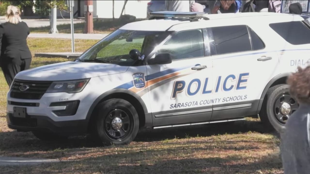Escuelas de Sarasota reafirman cooperación con ICE: qué implica para estudiantes y familias