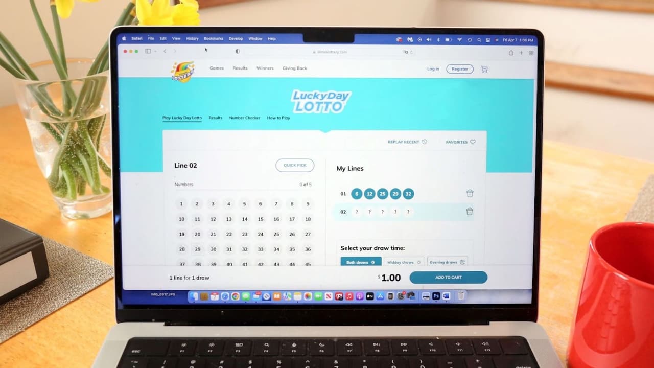 Se lleva 900 mil dólares con boleto electrónico de la Lotería de Illinois  