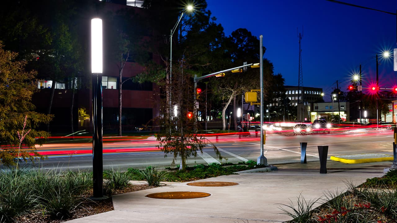 Embellecen y hacen más segura área para peatones y ciclistas en el oeste de Houston