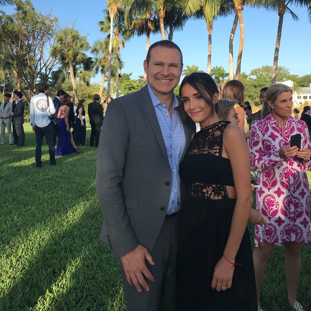 Quien también cerró un ciclo importante en su vida y comenzó con otro, fue Hannah, la hija de Alan Tacher. El conductor de Despierta América 
<b><a href="https://www.univision.com/shows/despierta-america/comenzaron-las-despedidas-la-hija-de-alan-tacher-se-prepara-para-ir-a-la-universidad-en-california-fotos">dejó ver su lado más sentimental</a></b> al presenciar que su retoño comenzaba a construir los cimientos de su futuro.