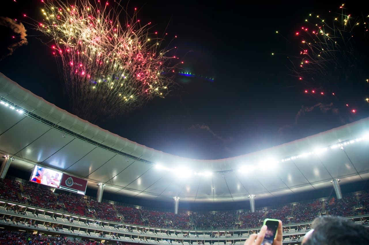 Y, por último, la asistencia de esta primera jornada del fútbol mexicano fue de 203,457 aficionados, siendo el juego entre Guadalajara y Pumas el que registro más afluencia con 36,795 personas.