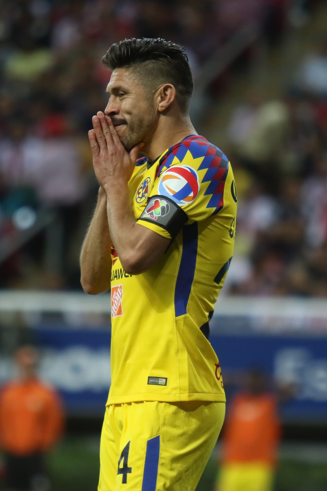 Oribe Peralta tuvo el segundo en los primeros minutos de la segunda mitad pero su disparo se fue por arriba de la portería.